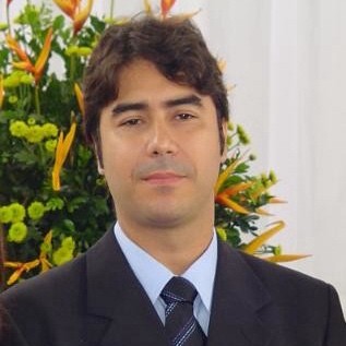 Max Santiago